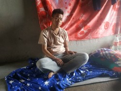 दुवै मृगौला फेल भएका गोलेको उपचार सहयोगको अपिल